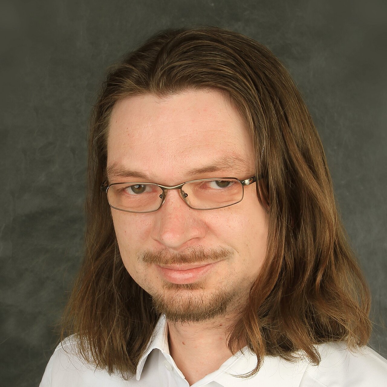 <div class="fw-semibold mb-1">Nikolaus Flamann</div>